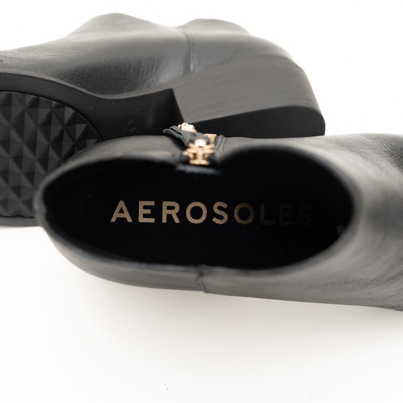 Aerosoles Collaroy Black Leather Ankle Booties Size 10M - Picture 12 of 12